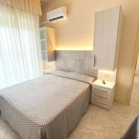 Hotel Everest 3*