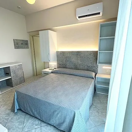 Everest Hotel Cervia
