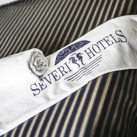 Everest 酒店 切尔维亚