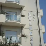 Everest Cervia
