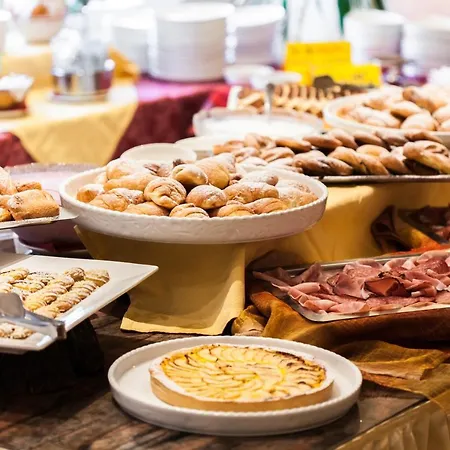 Everest Hotel Cervia