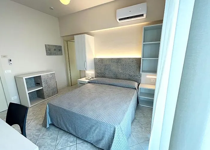 Everest Hotel Cervia