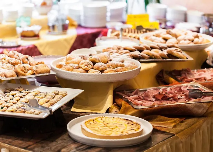 Everest Отель Червия