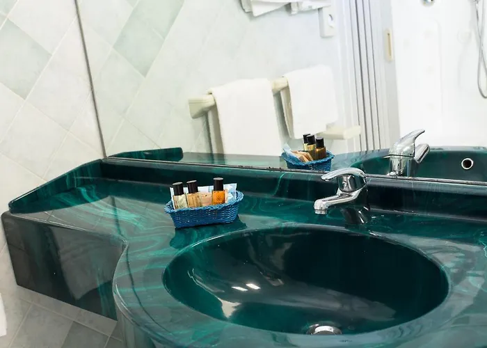 Everest Отель 3*